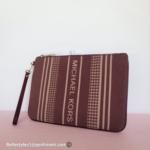 MICHAEL KORS Jet Set Signature Jacquard Large Zip Pouch Wristlet- Dark Berry ⭐ - Picture 4 of 16